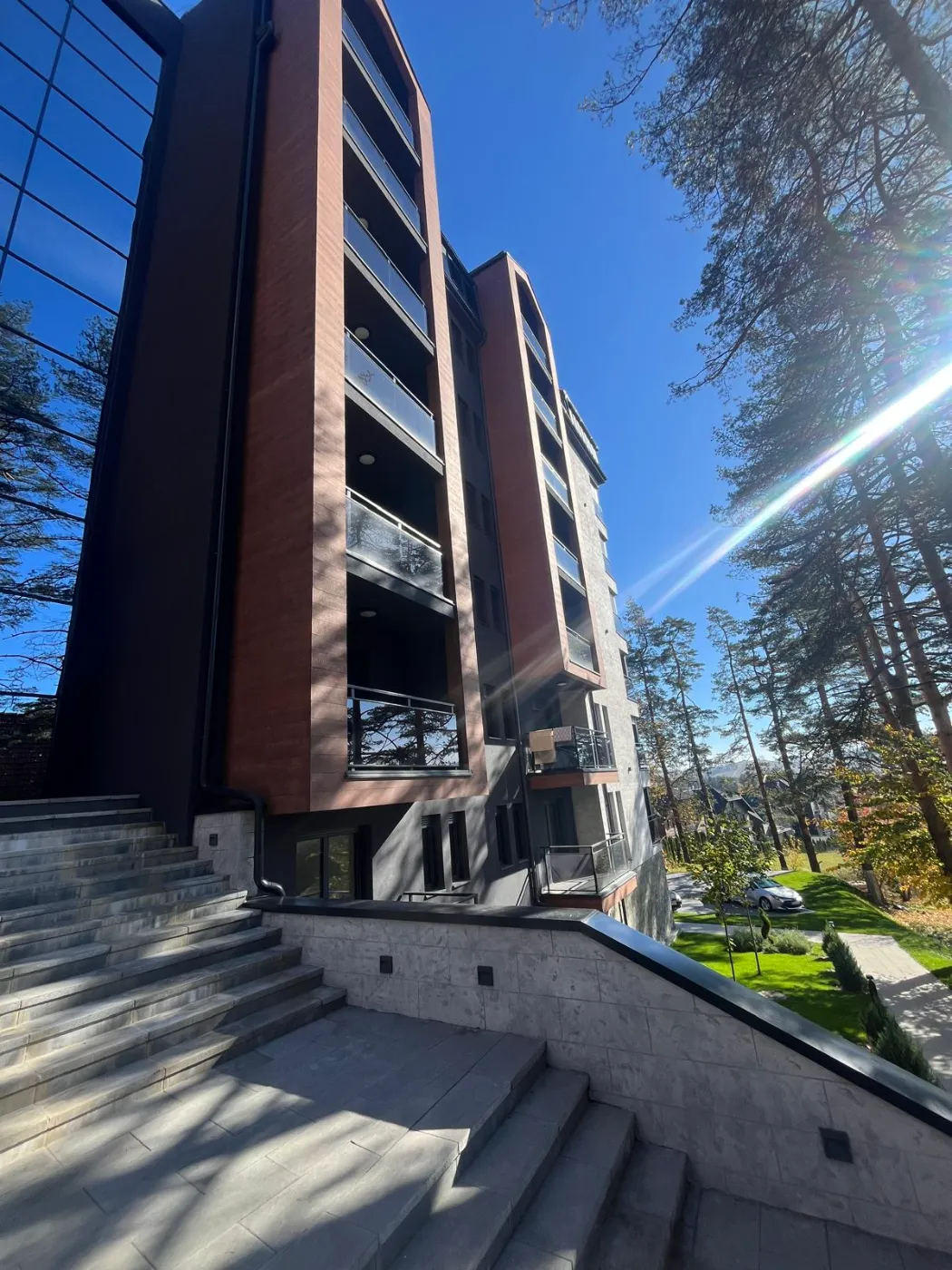 Zgrada Palisad Hills Residence